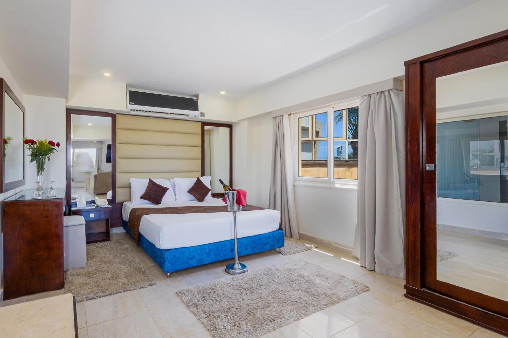 Seagull Beach Resort - Families And Couples Only Hurgada Dış mekan fotoğraf