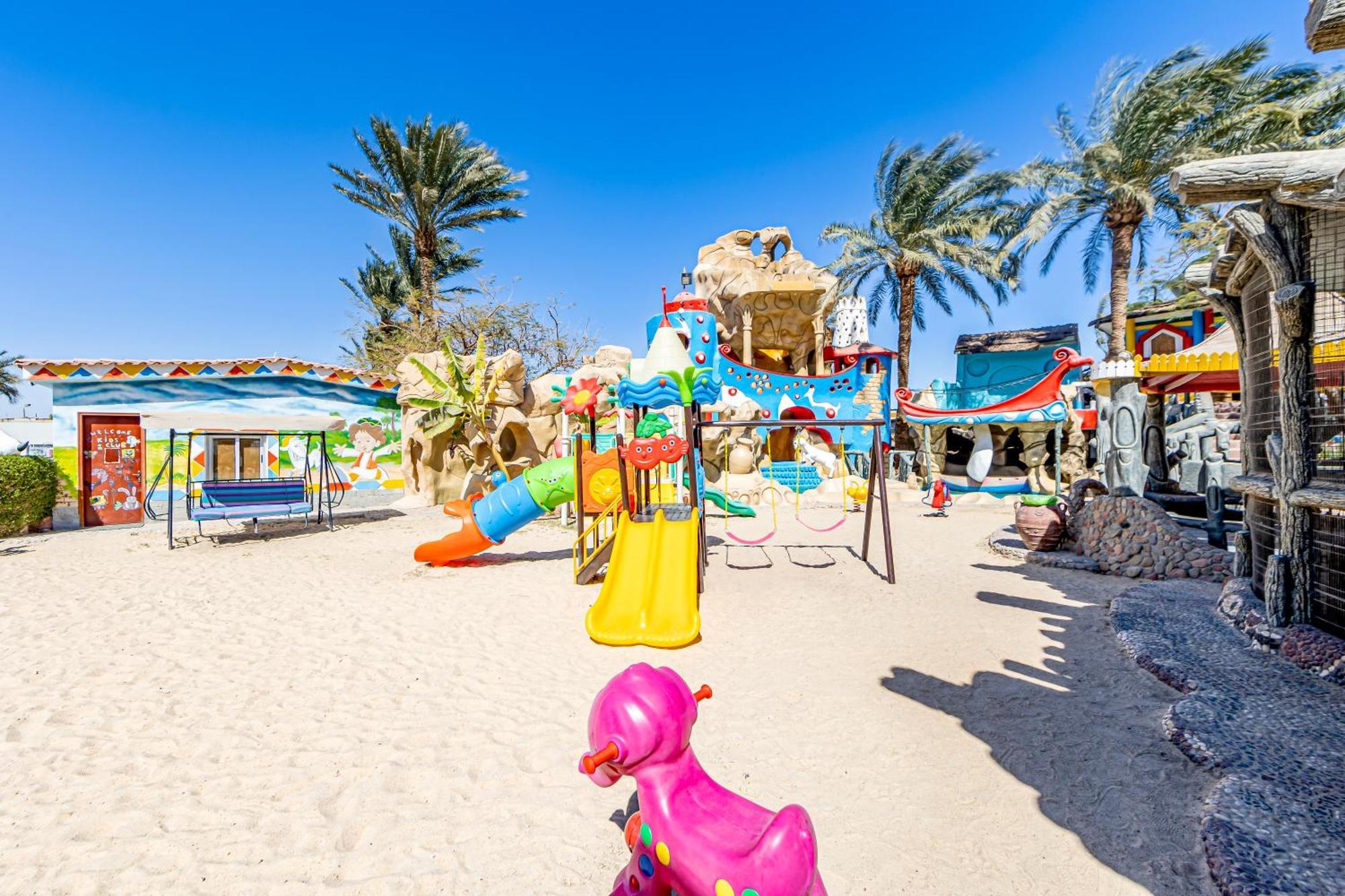 Seagull Beach Resort - Families And Couples Only Hurgada Dış mekan fotoğraf